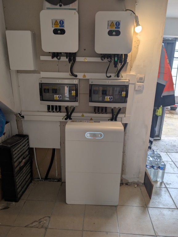 🔋 Installation de batteries solaires à Marseille, Martigues, Miramas, Istres et Fos-sur-Mer : pourquoi c’est la tendance incontournable en 2026 ?